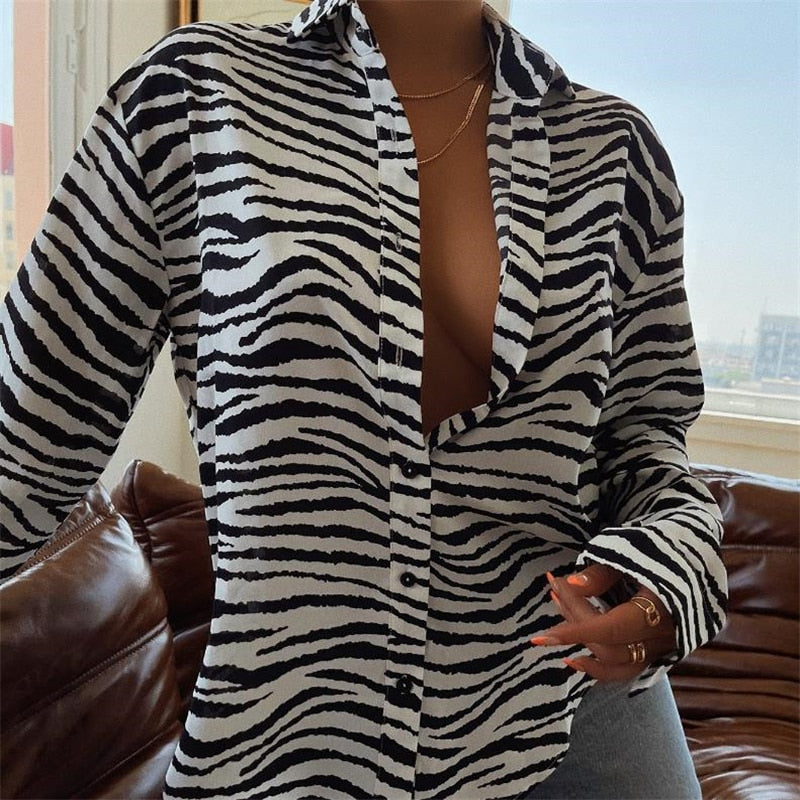 Billlnai Women's Y2K Button Down Shirts Abstract Zebra Print Turn-Down Collar Long Sleeve Loose Blouse Cardigan Vintage Streetwear
